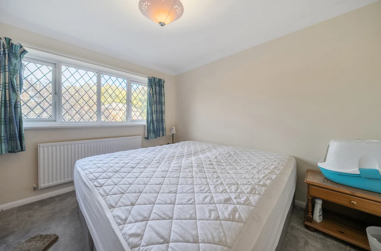 Pans Gardens, Camberley, Surrey, GU15 1HY, photo 6