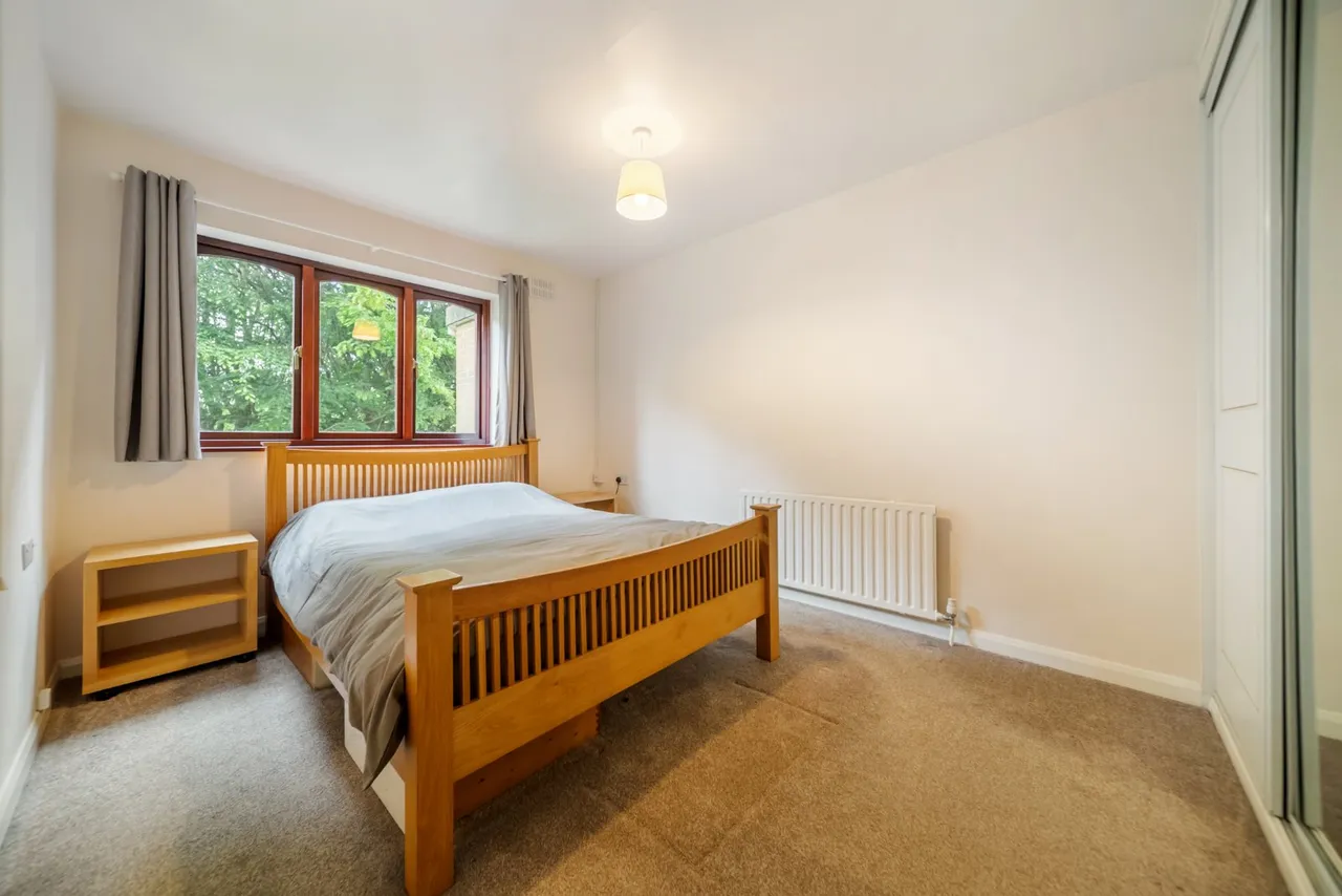 Town Gate, Calverley, LS28, photo 8