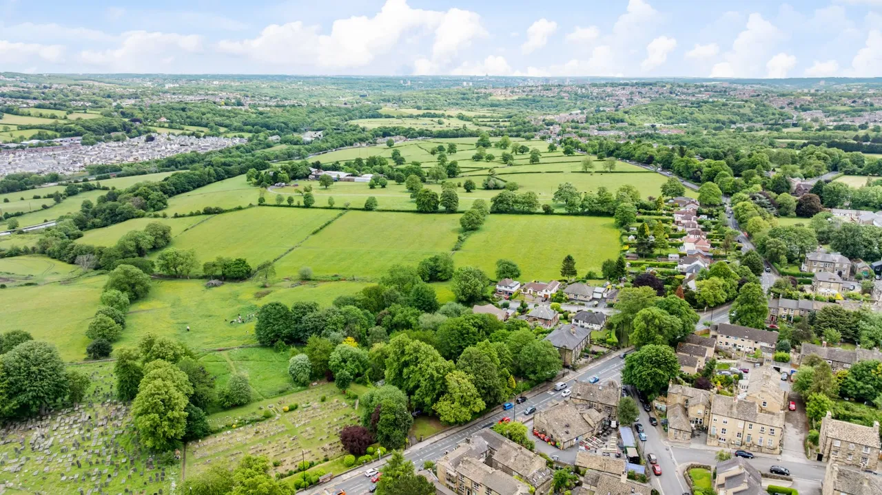 Town Gate, Calverley, LS28, photo 18