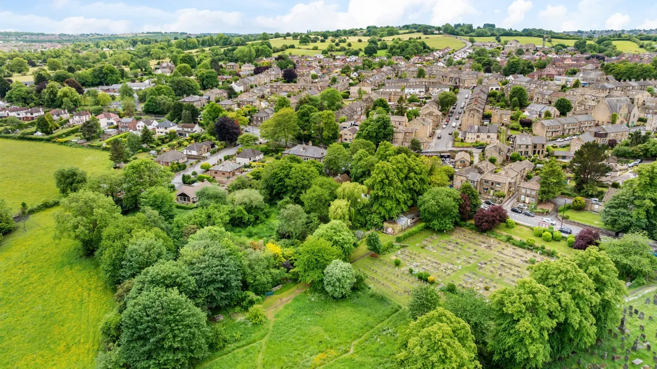 Town Gate, Calverley, LS28, photo 17