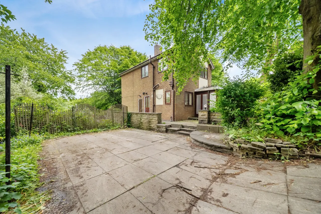 Town Gate, Calverley, LS28, photo 16