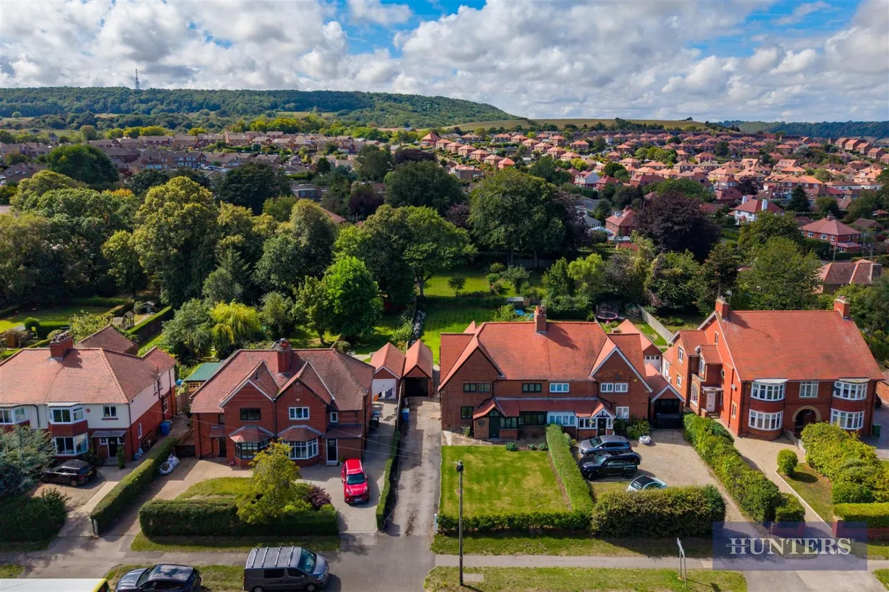 Scalby Road, Scarborough, YO12, photo 30