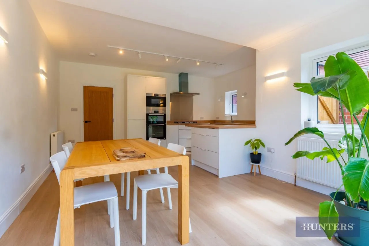 Scalby Road, Scarborough, YO12, photo 13