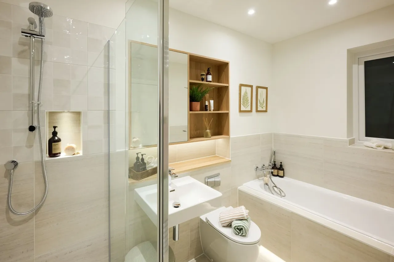 The Orchards, Leighwood Fields, GU6, photo 22