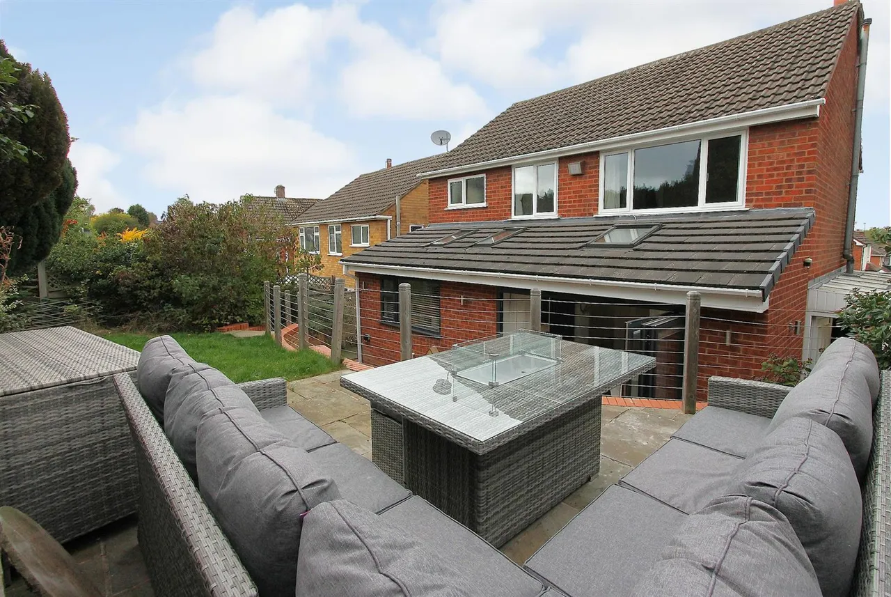 Croftwood Road, Stourbridge, photo 29