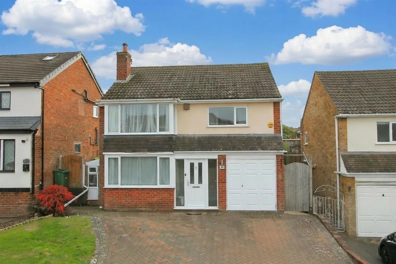 3 bed house for sale — Croftwood Road, Stourbridge