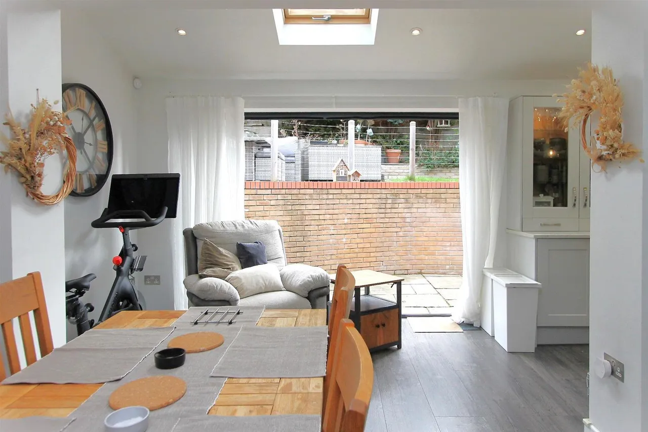 Croftwood Road, Stourbridge, photo 13