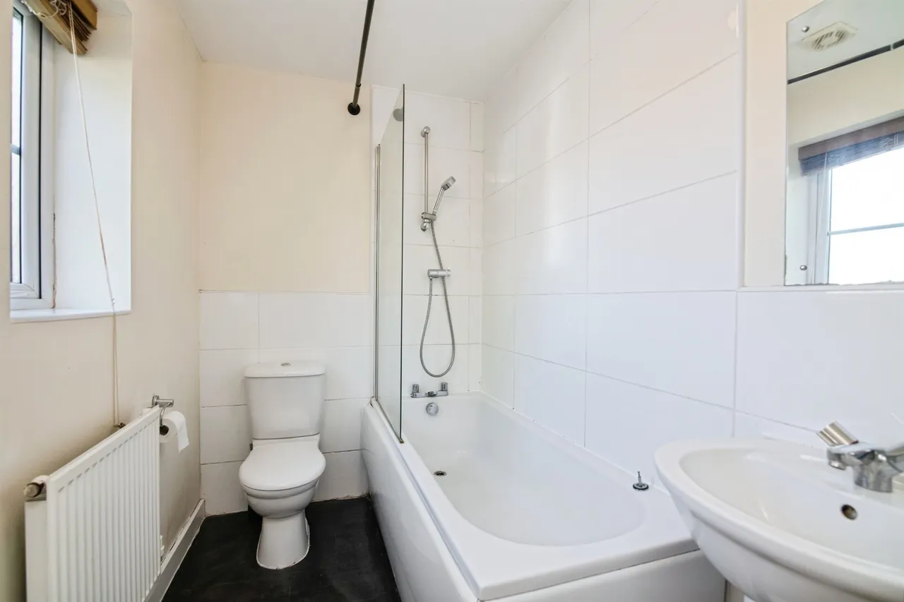 Herbert James Close, Smethwick, B66, photo 14