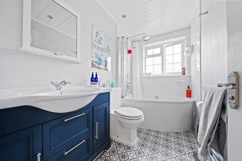 Sackville Road, Sutton SM2 6HS, photo 17