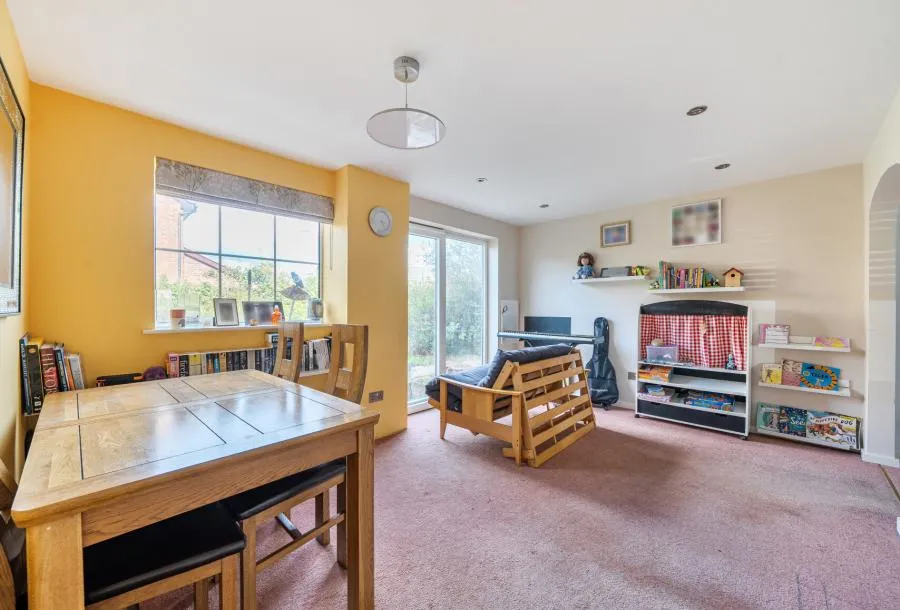 Hazlitt Croft, Springbank, GL51, photo 3