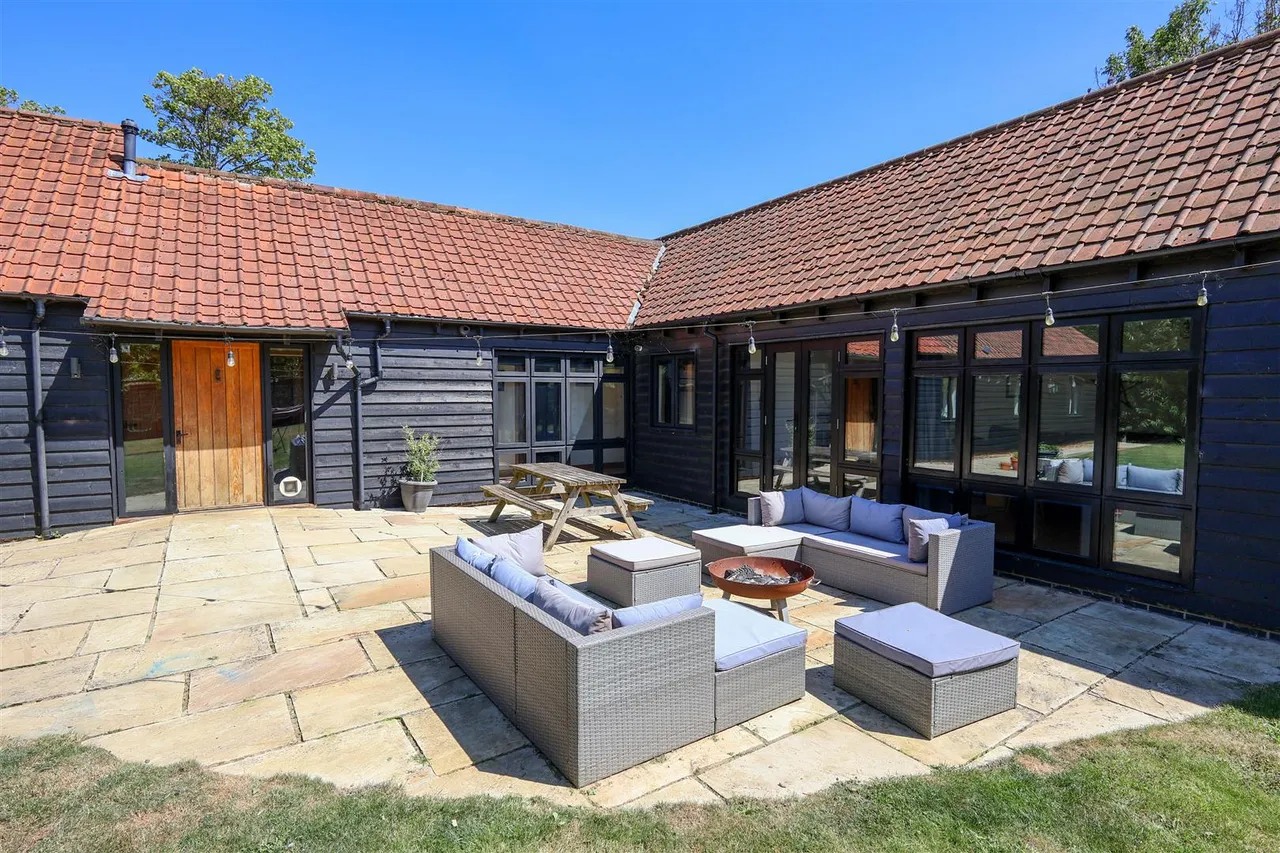 Redgates Lane, Sewards End, CB10, photo 24