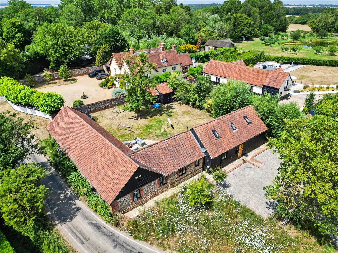 5 bed property for sale, Redgates Lane, Sewards End, CB10