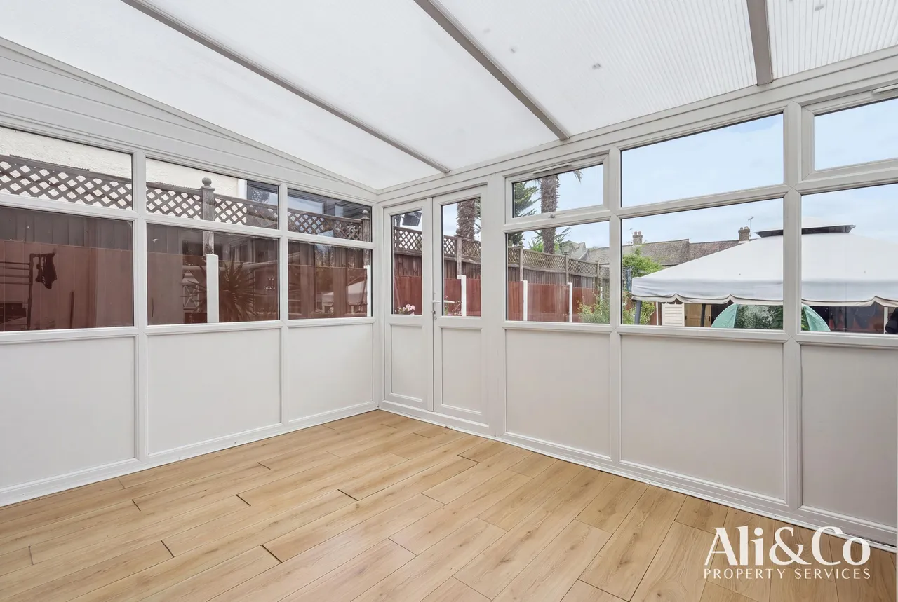 Palmerston Road, Grays, Essex, RM20 4YP, photo 11