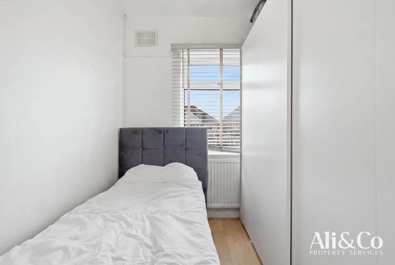 Palmerston Road, Grays, Essex, RM20 4YP, photo 15
