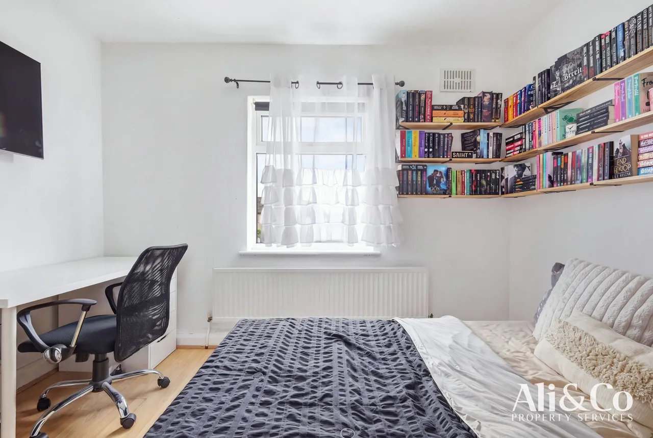 Palmerston Road, Grays, Essex, RM20 4YP, photo 16