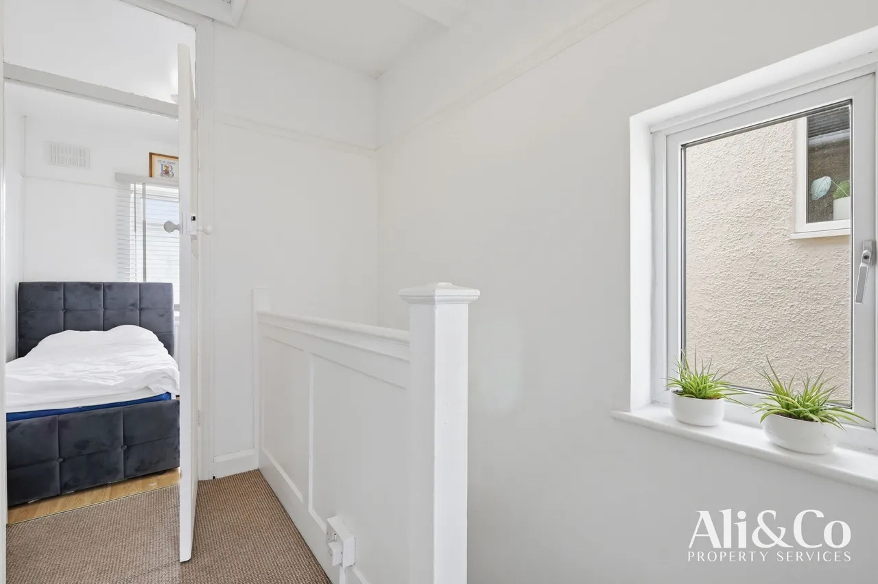 Palmerston Road, Grays, Essex, RM20 4YP, photo 14