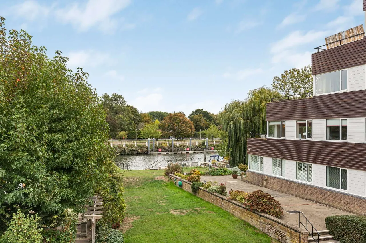 Twickenham Road, Teddington, TW11, photo 10