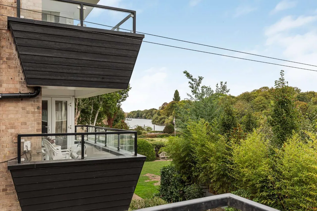 Twickenham Road, Teddington, TW11, photo 12