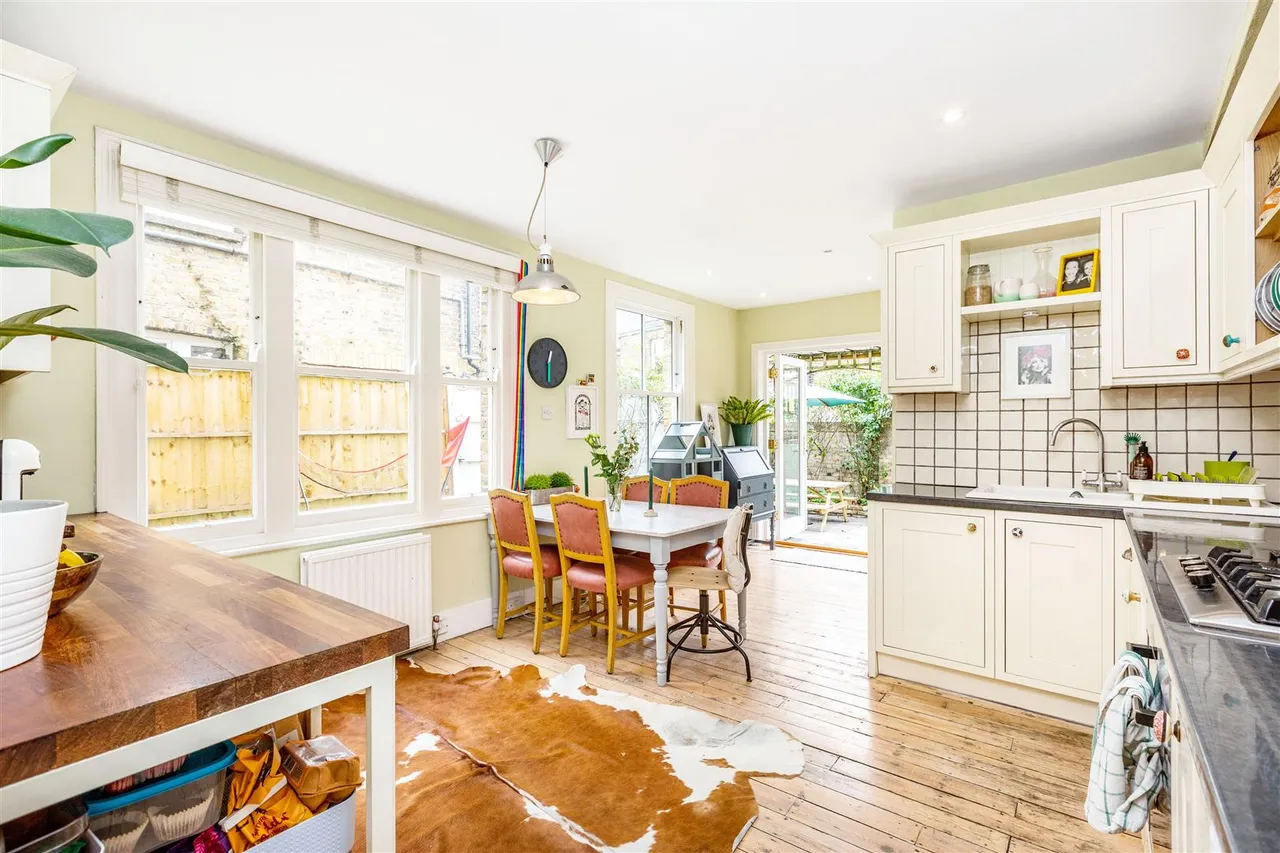 Cowley Road, Mortlake, SW14, photo 3