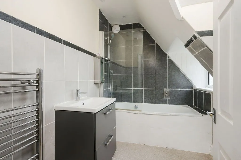Haynt Walk, Wimbledon Chase, SW20, photo 28
