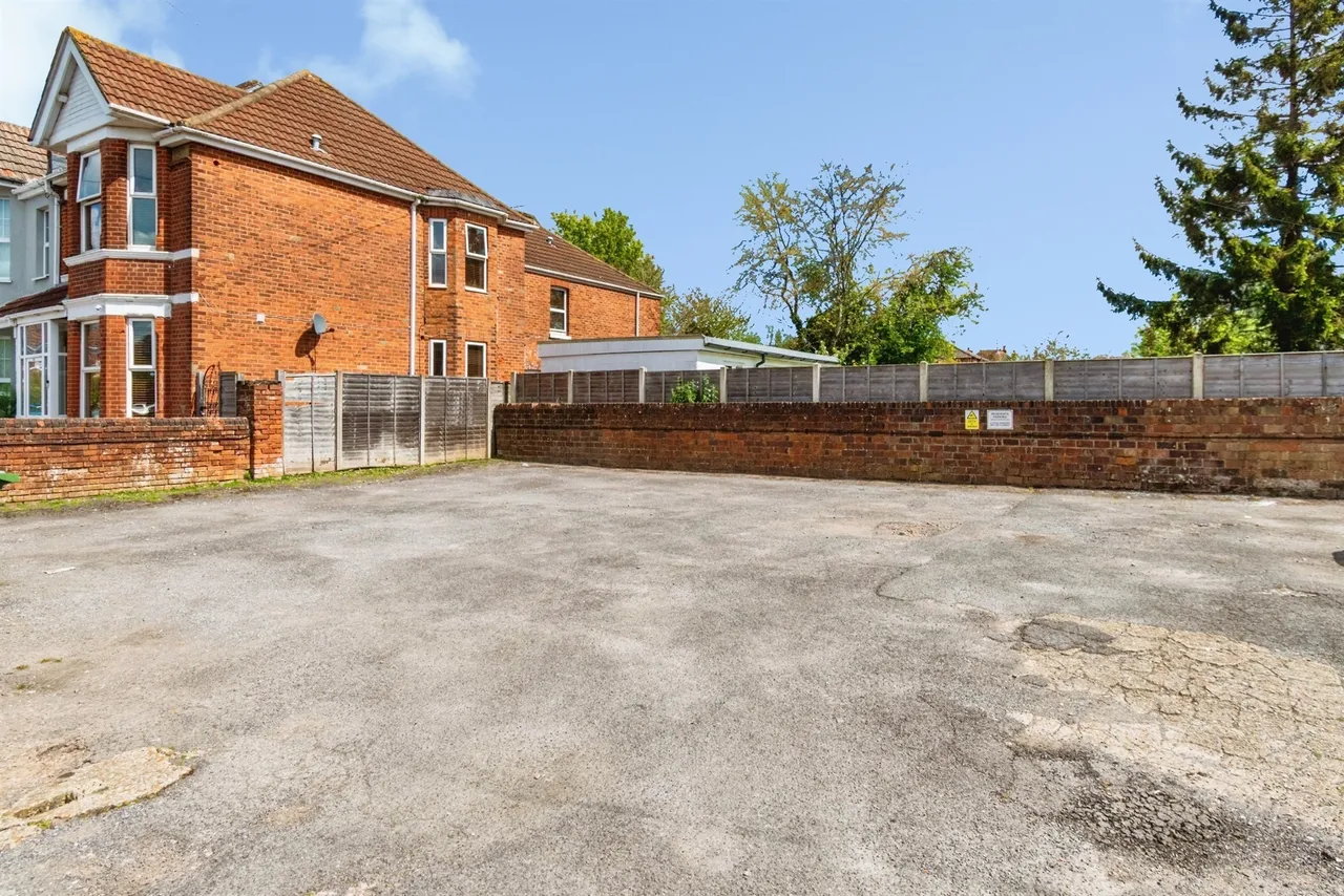Howard Road, Southampton, SO15, photo 9