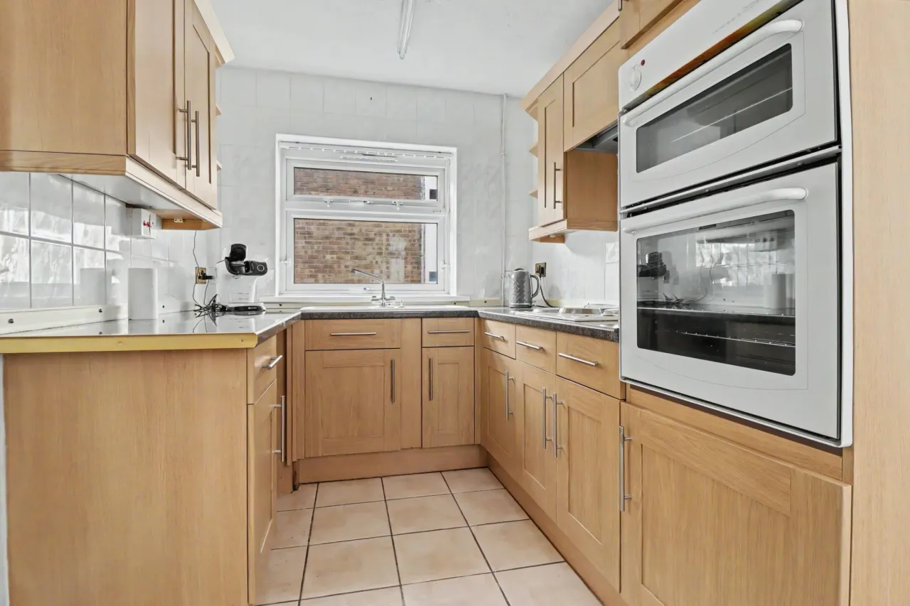 Swithin Drive, Stoke-On-Trent, photo 11