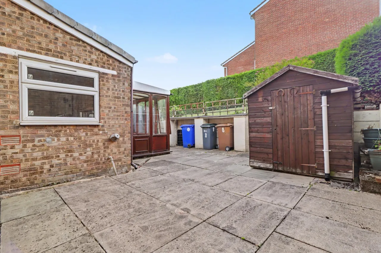 Swithin Drive, Stoke-On-Trent, photo 15
