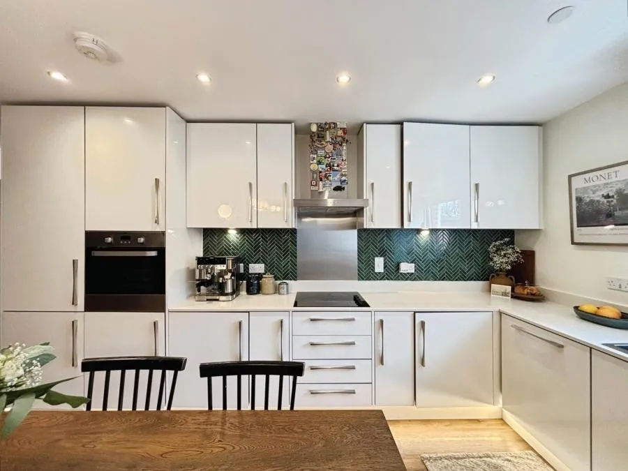 Victoria Avenue, Southend-on-Sea, SS2, photo 12