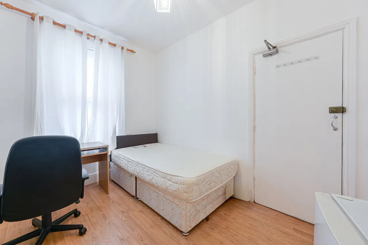 28 Overcliff Road, London, photo 12