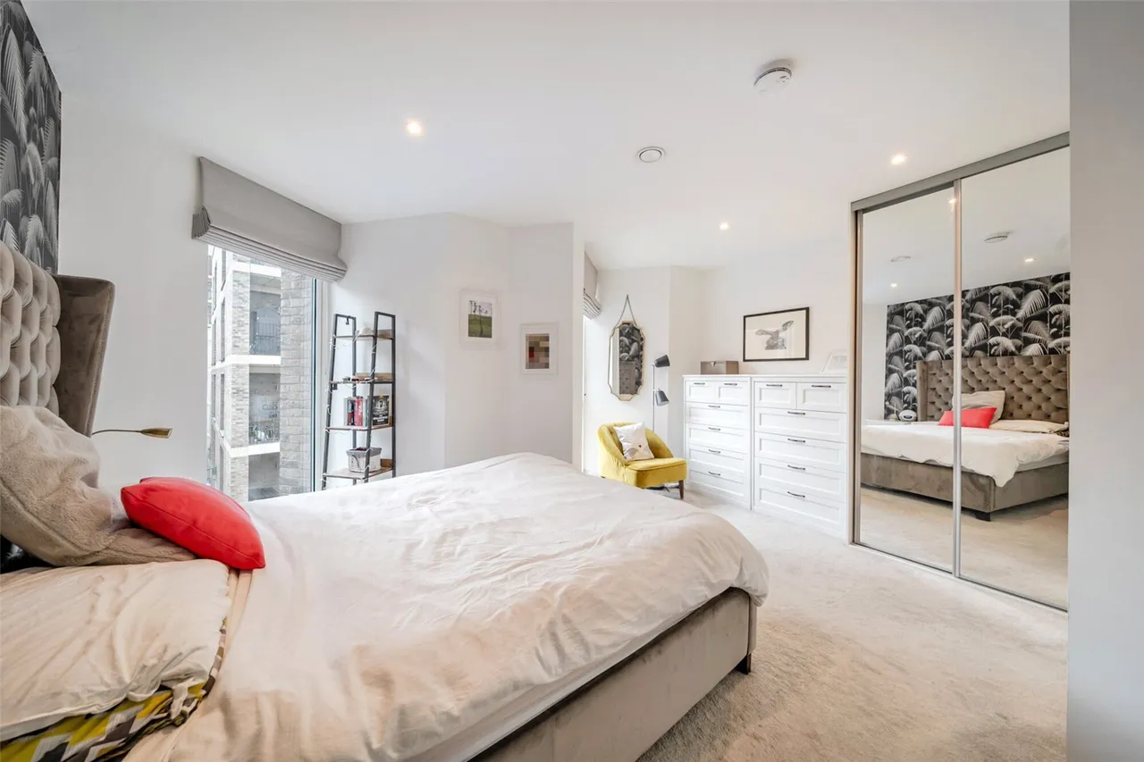 Camberwell Road, SE5, photo 16