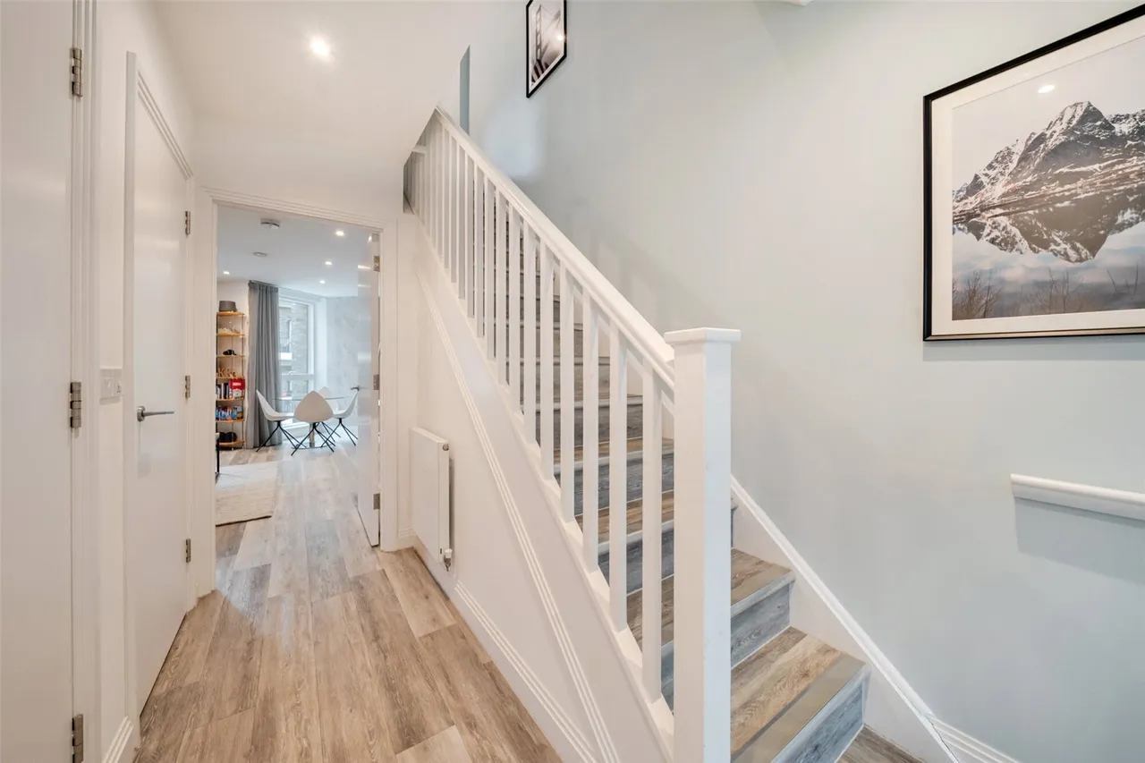 Camberwell Road, SE5, photo 5