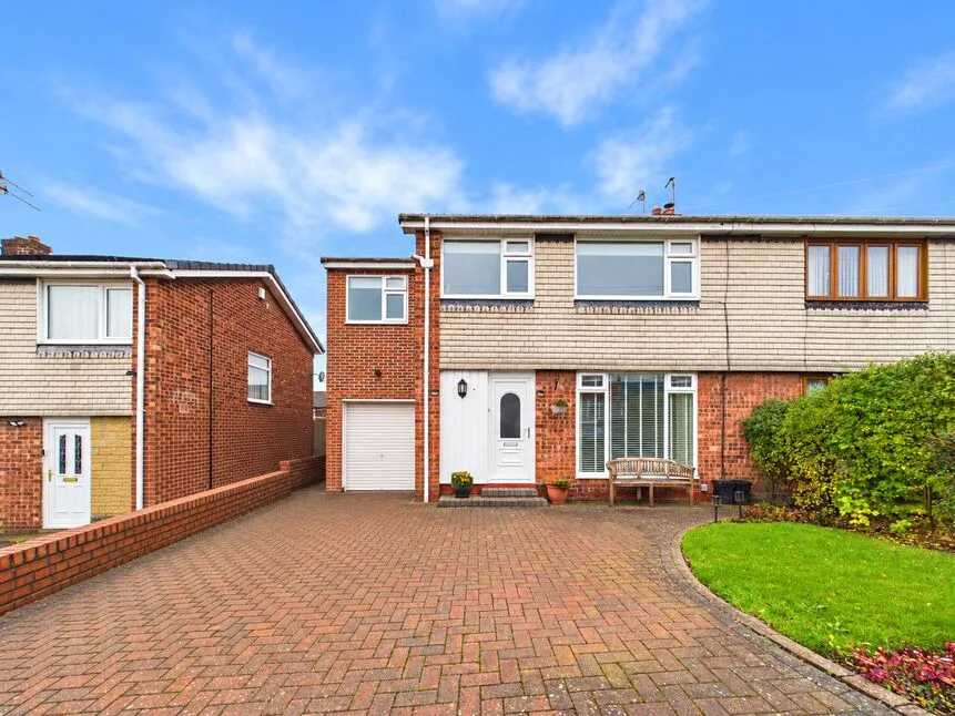 Holburn Close, Ryton, NE40, photo 29