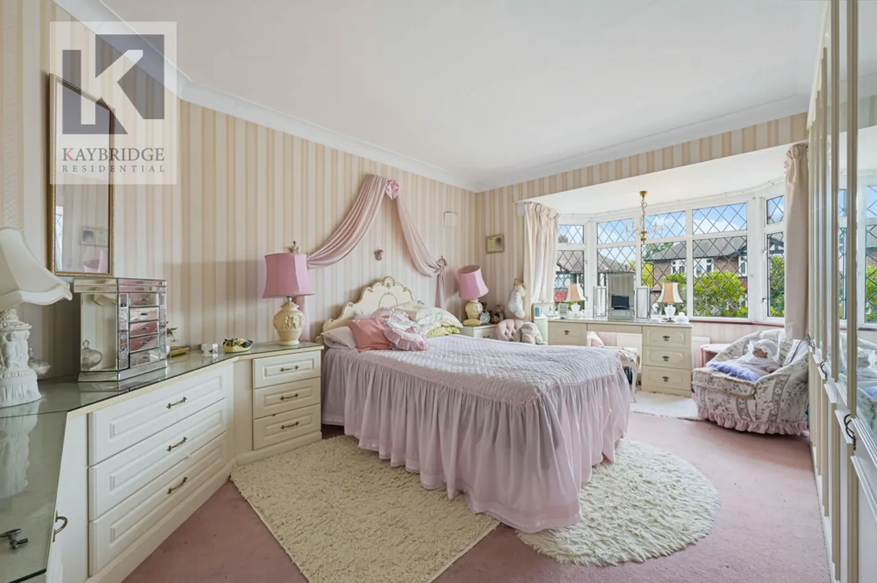 Amberley Gardens, Epsom, KT19, photo 8