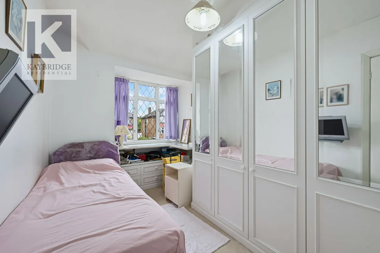 Amberley Gardens, Epsom, KT19, photo 9