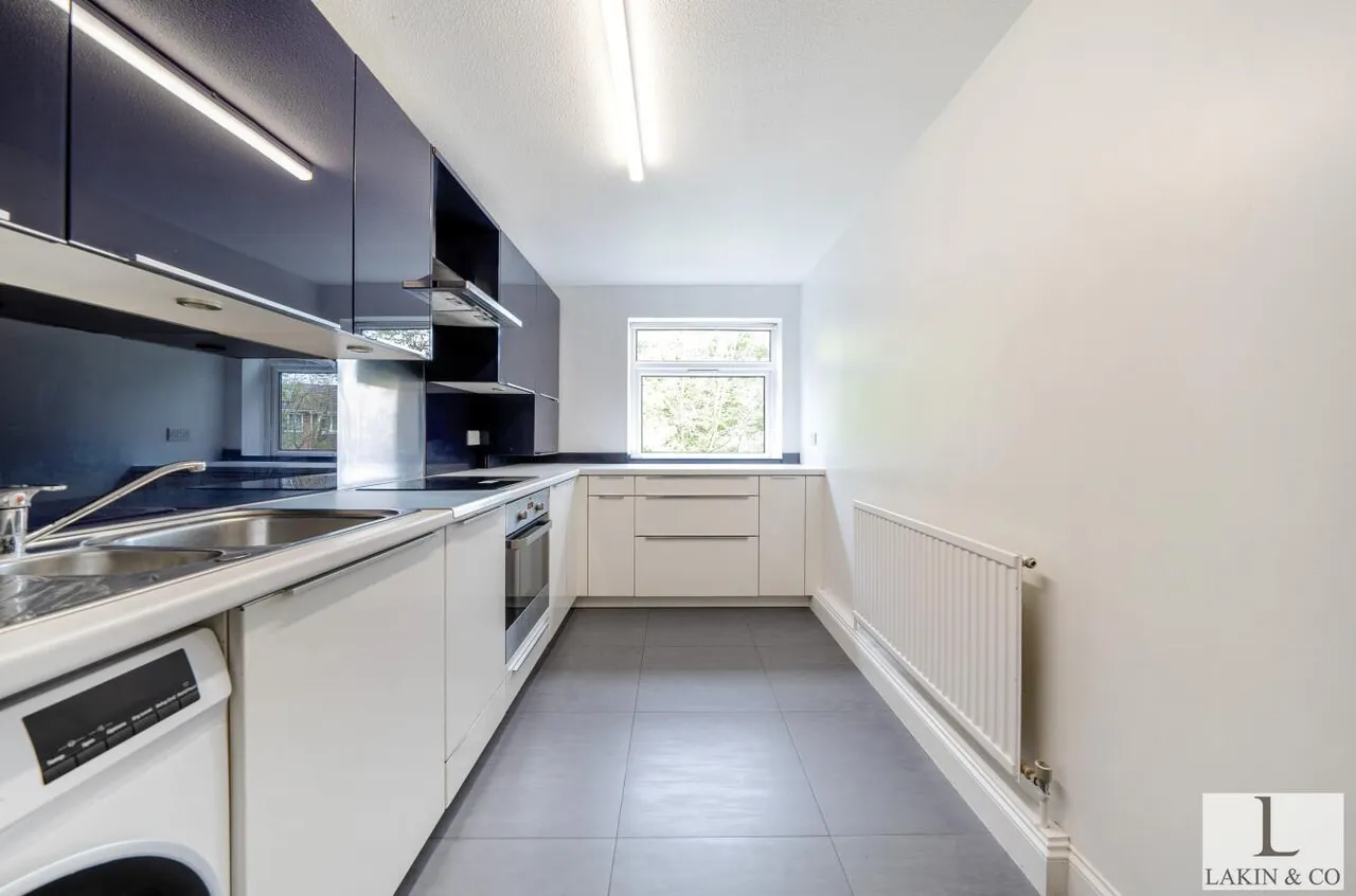 Tedder Close, Uxbridge, Uxbridge, Middlesex, UB10 0FH, photo 4