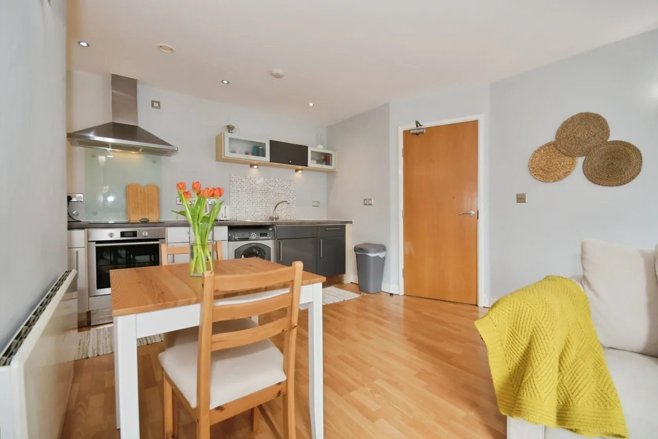 Fitzwilliam Street, Sheffield, S1, photo 9