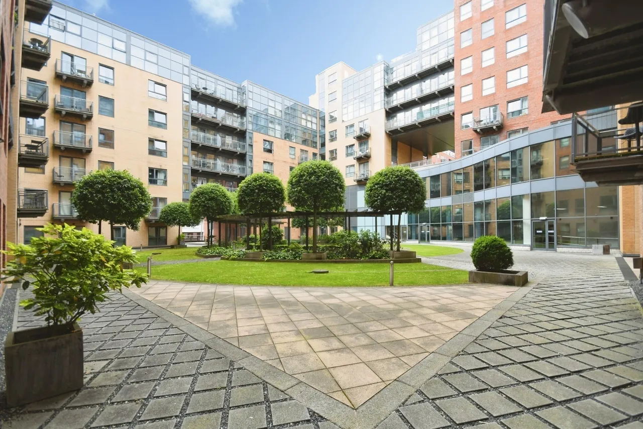 1 bed flat for sale — Fitzwilliam Street, Sheffield, S1