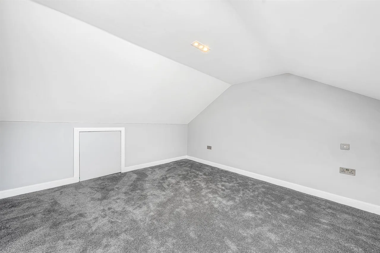 Sinclair Road, Chingford, E4 8PW, photo 22