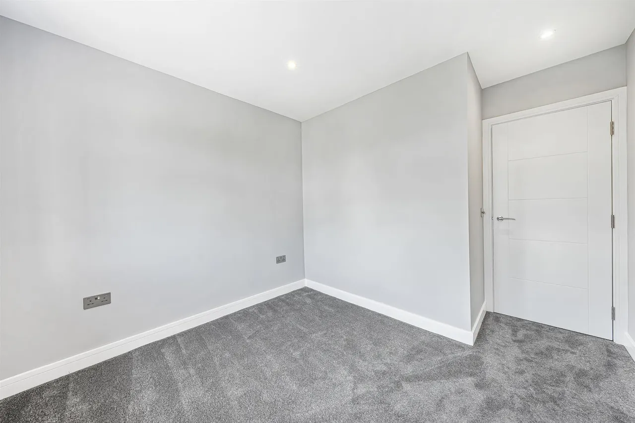 Sinclair Road, Chingford, E4 8PW, photo 18