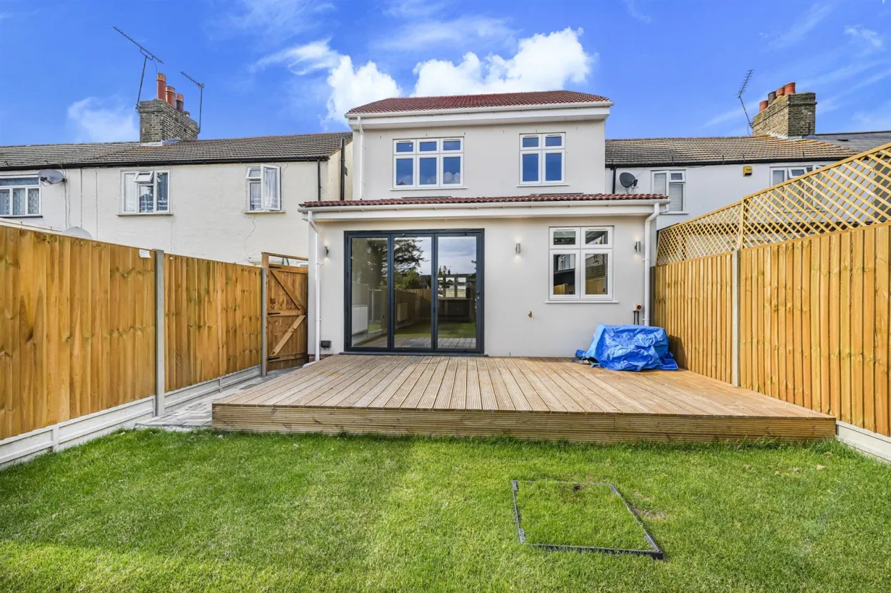 Sinclair Road, Chingford, E4 8PW, photo 33