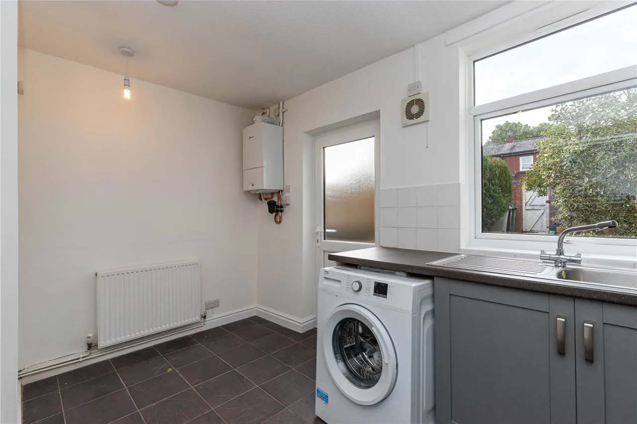 Old Mill Lane, Macclesfield, SK11, photo 5