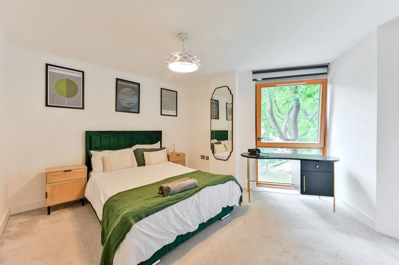 Flat 6, Melbway House, 18 Meadow Row, London, photo 6