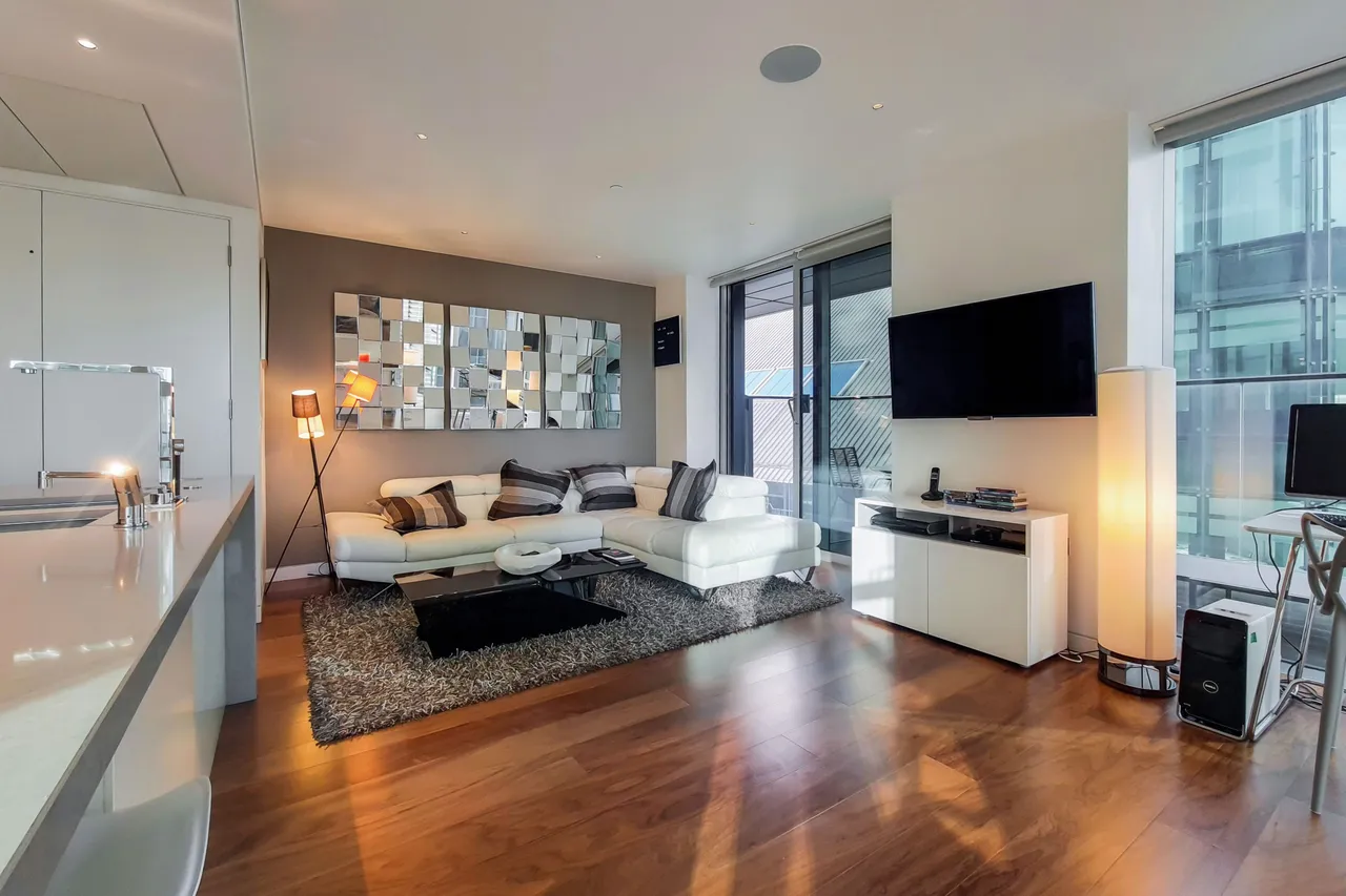 Flat 802 The Heron, 5 Moor Lane, London, photo 5