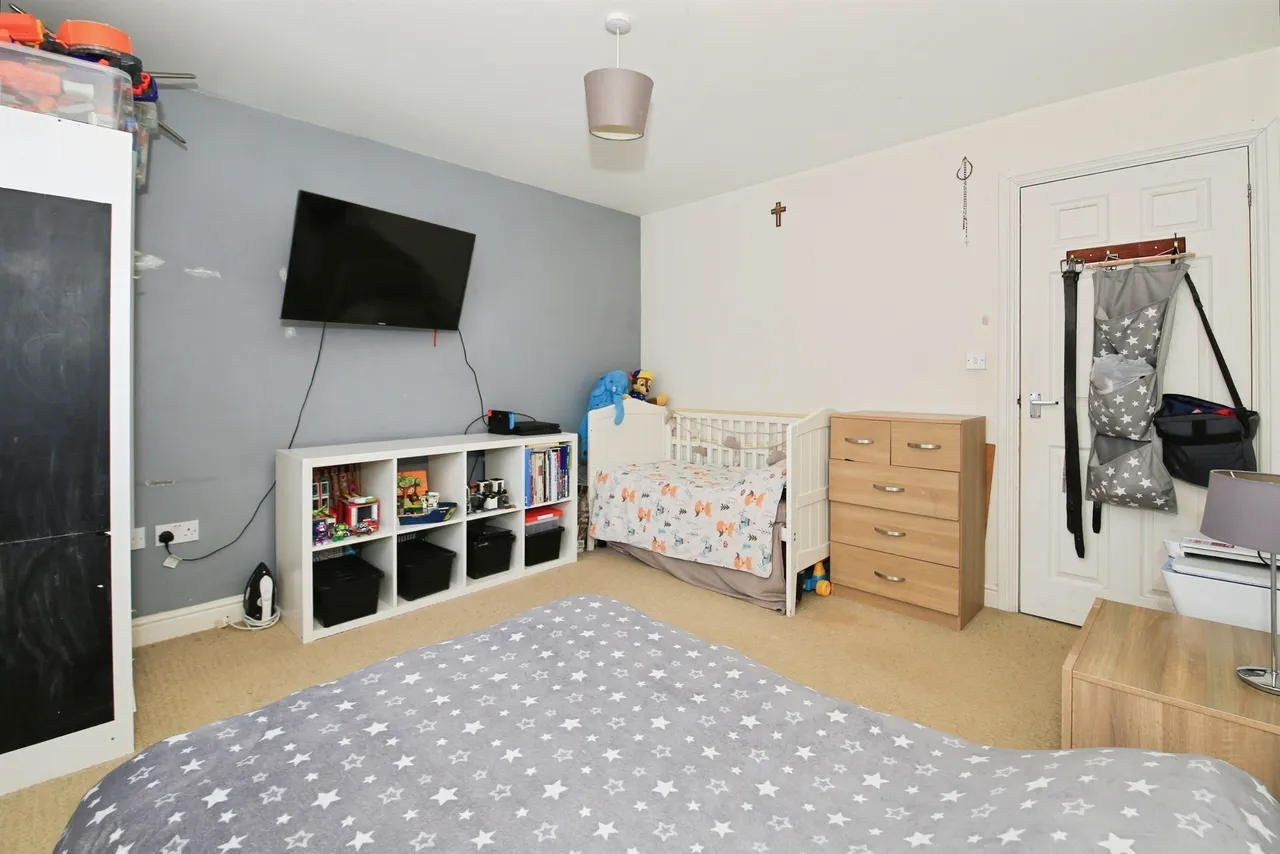 Queens Drive West, Peterborough, photo 8