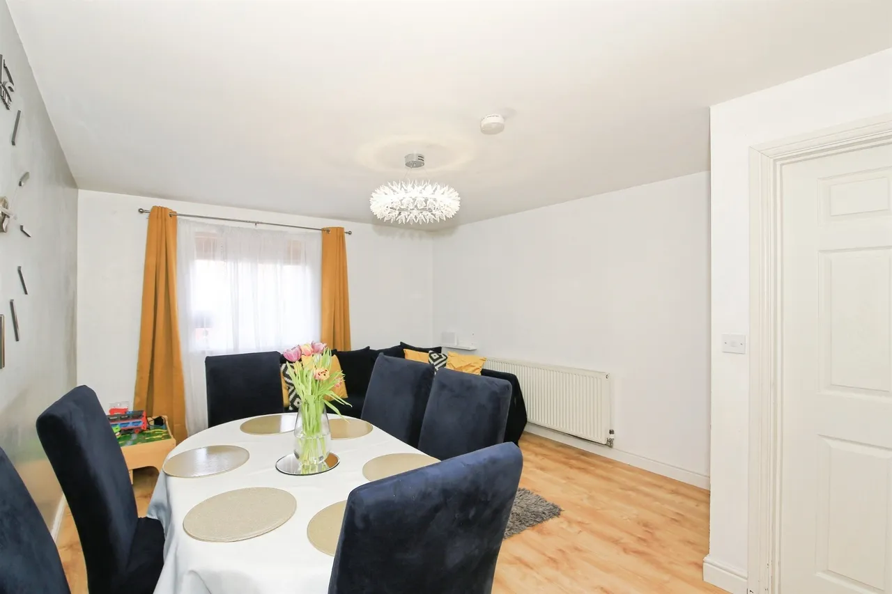 Queens Drive West, Peterborough, photo 5