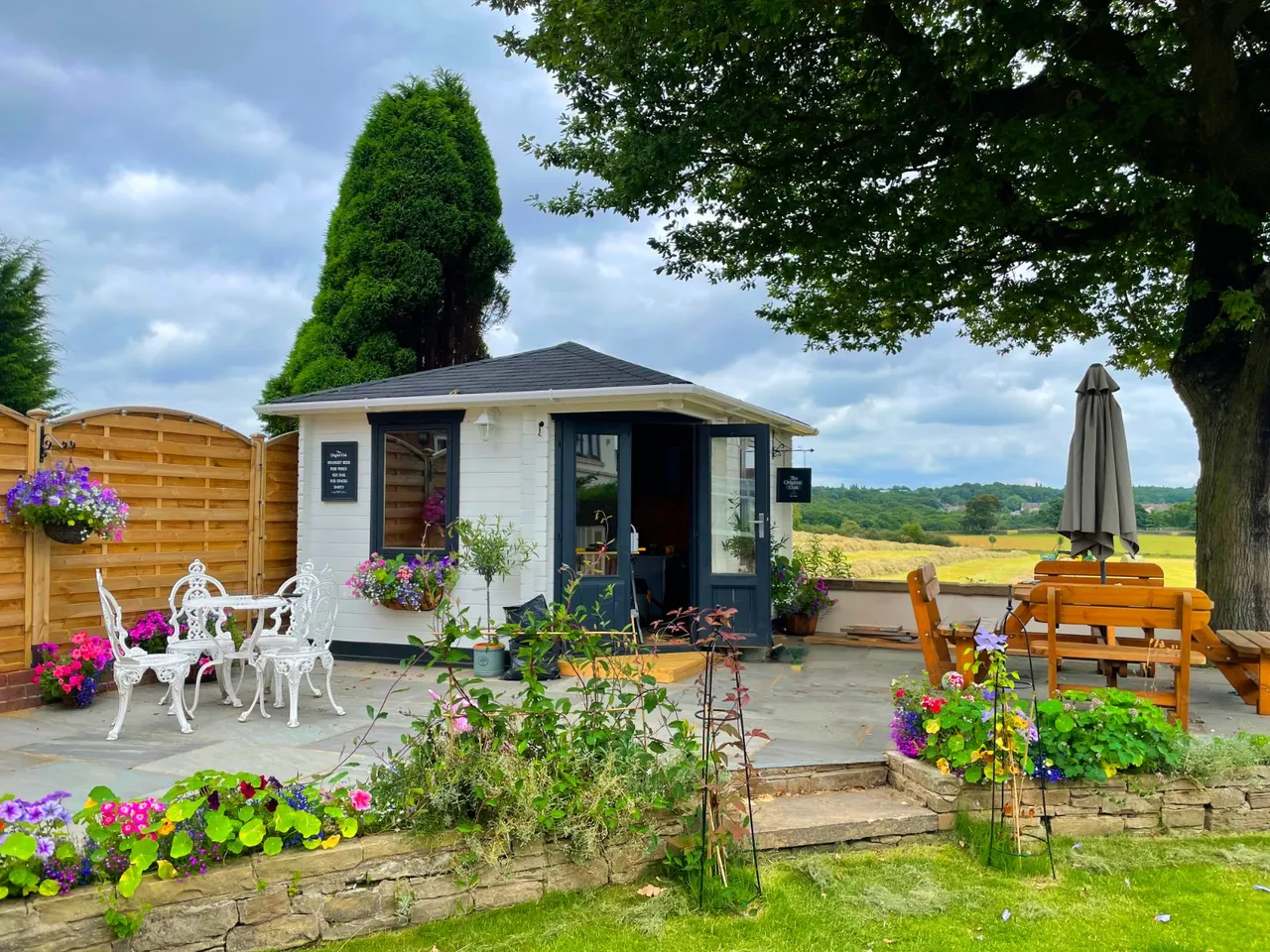 Dunstarn Gardens, Adel, LS16, photo 23