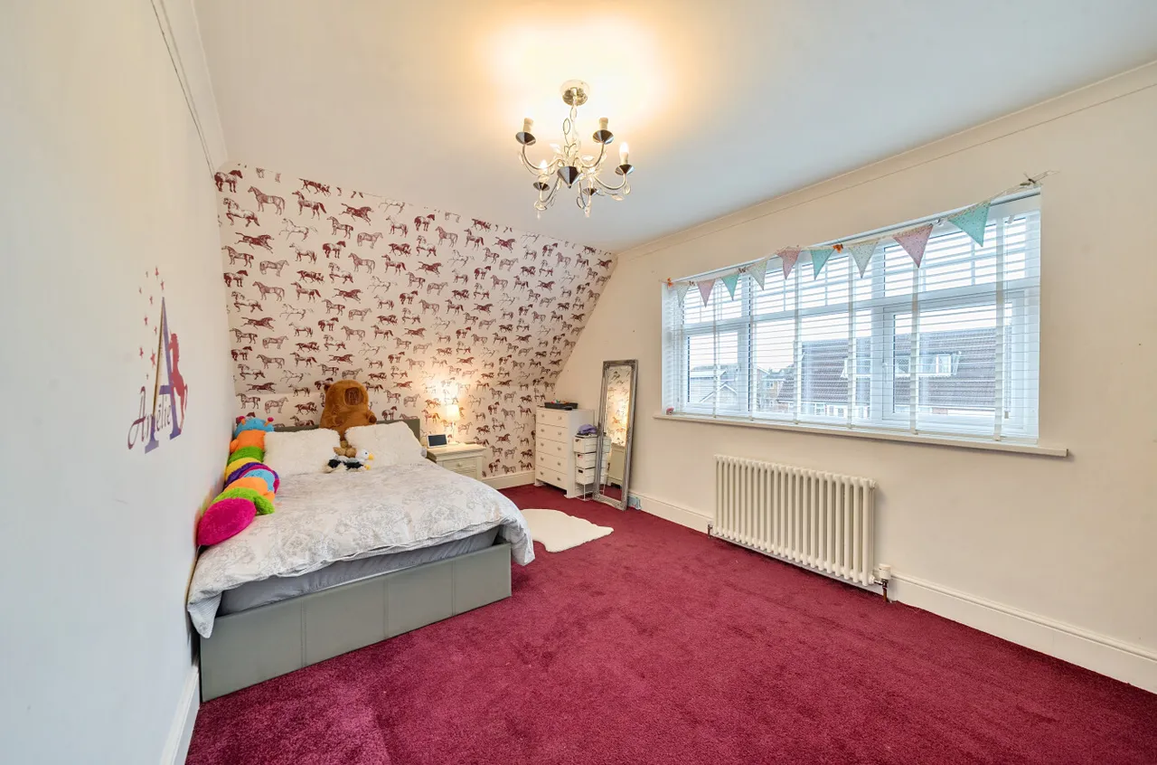 Dunstarn Gardens, Adel, LS16, photo 19