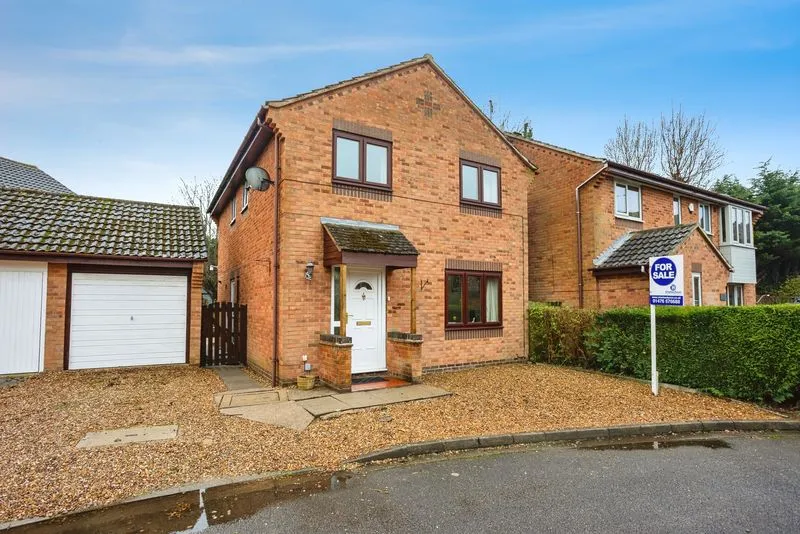 4 bed house for sale — Belton Grove, Grantham