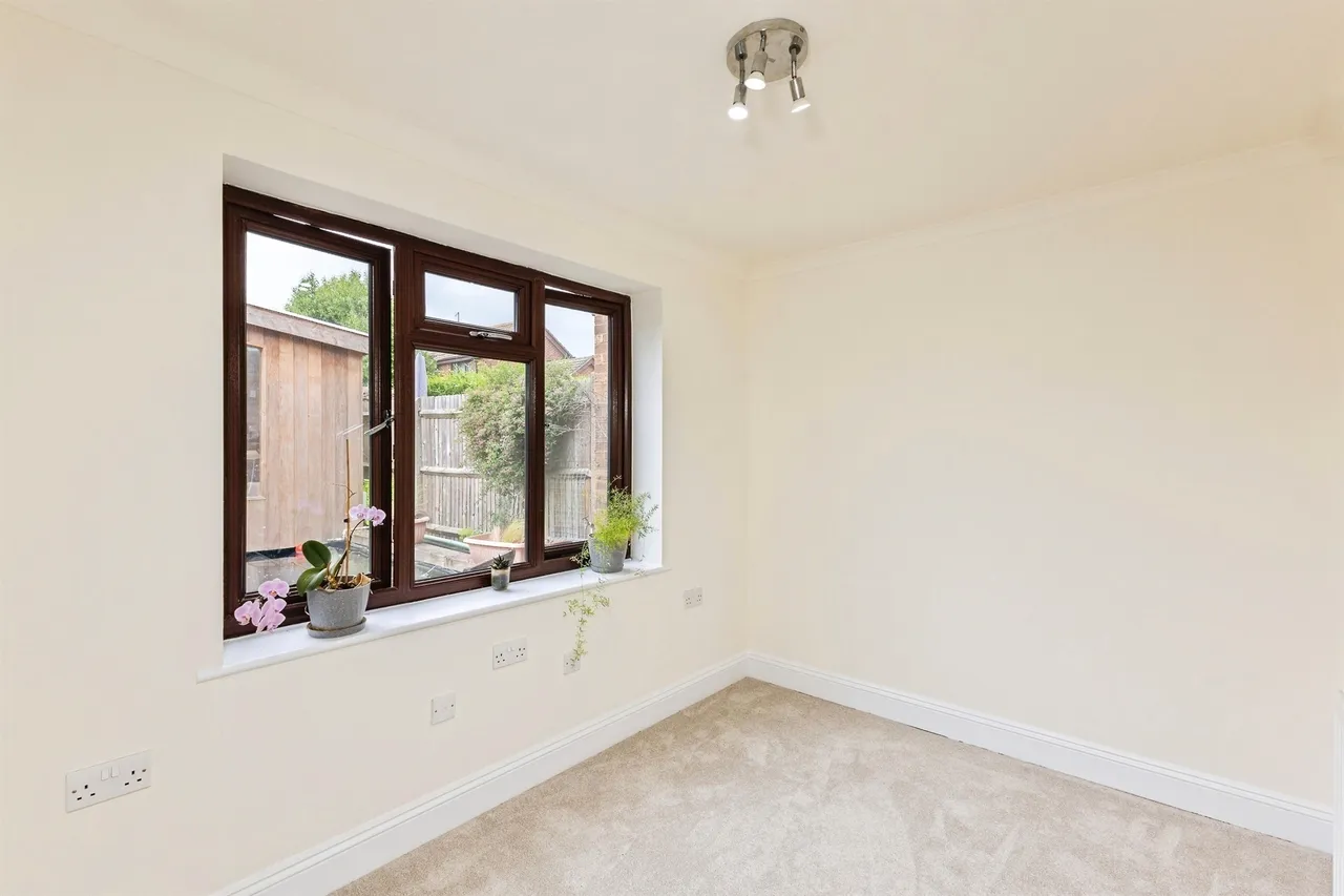 Minden Close, Wokingham, photo 9