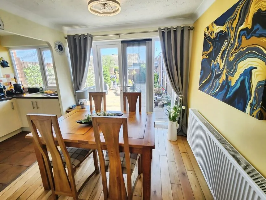 Fair Isle Drive, Nuneaton, Warwickshire, CV10, photo 3